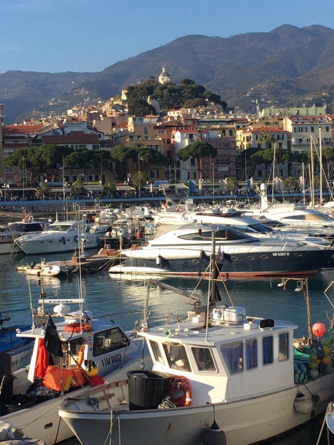 Appartamento Ai Piedi Della Pigna Sanremo Eksteriør bilde